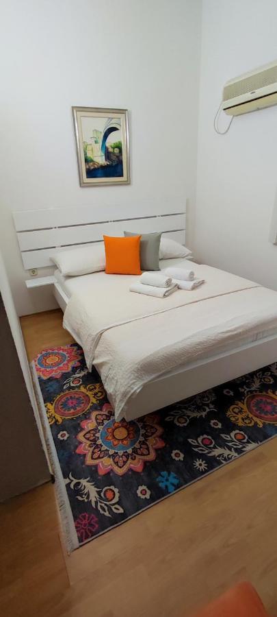 Villa Monera Apartments & Rooms & Free Garage Mostar Extérieur photo