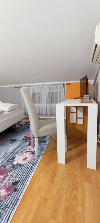 Villa Monera Apartments & Rooms & Free Garage Mostar Extérieur photo
