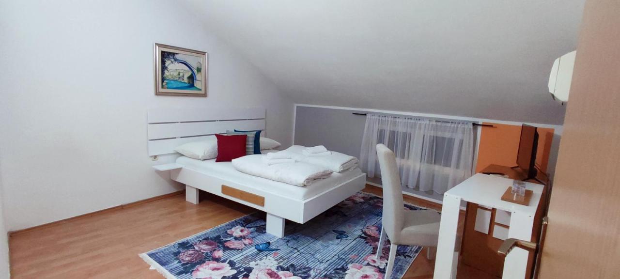 Villa Monera Apartments & Rooms & Free Garage Mostar Extérieur photo