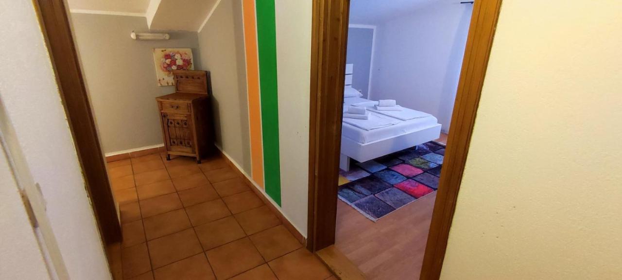 Villa Monera Apartments & Rooms & Free Garage Mostar Extérieur photo