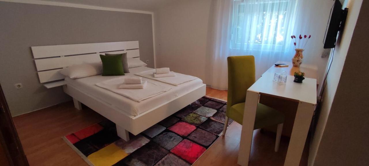 Villa Monera Apartments & Rooms & Free Garage Mostar Extérieur photo