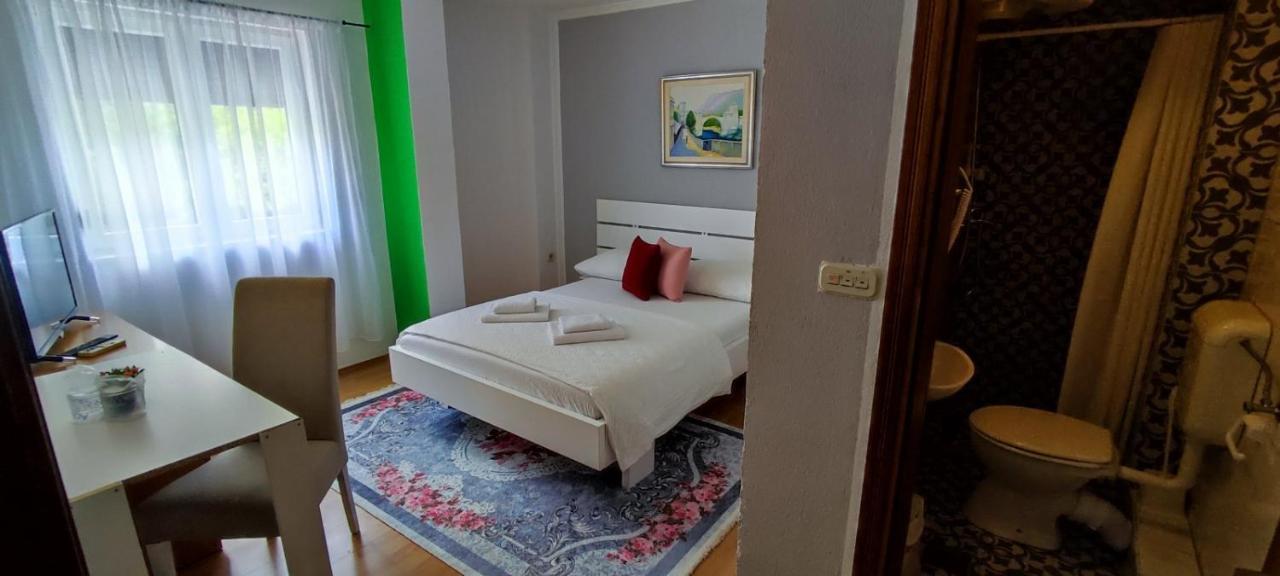 Villa Monera Apartments & Rooms & Free Garage Mostar Extérieur photo