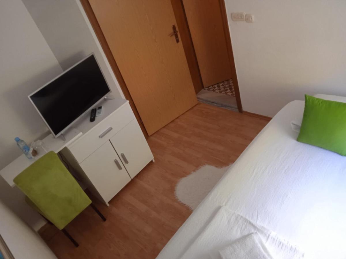 Villa Monera Apartments & Rooms & Free Garage Mostar Extérieur photo